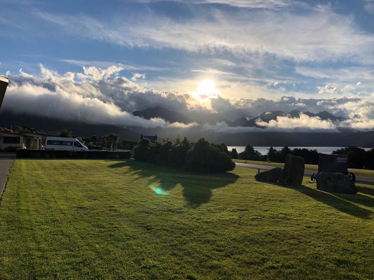 Te Anau Manapouri Lake Hotel Luaran gambar