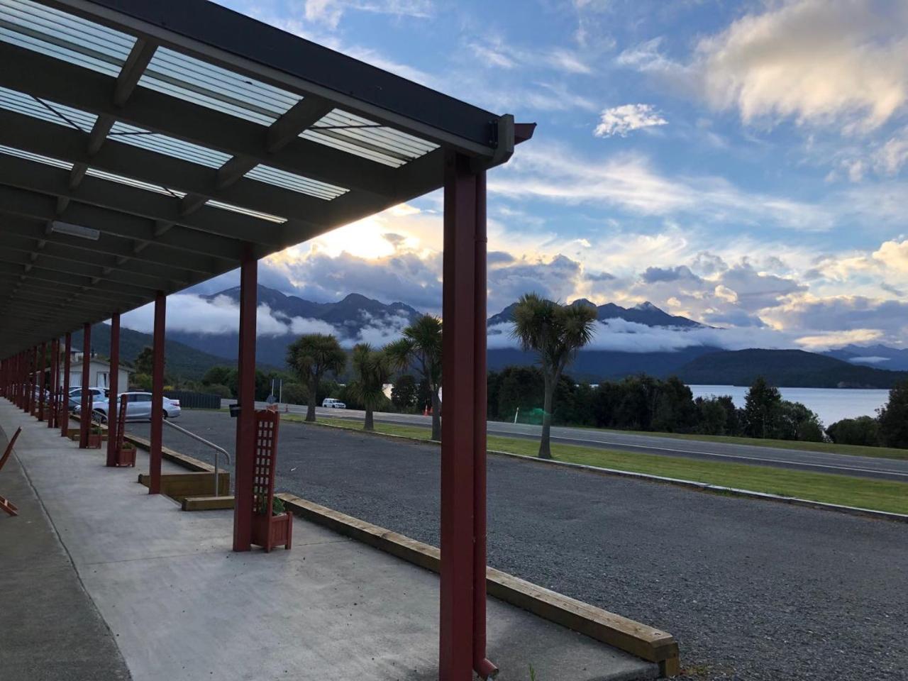 Te Anau Manapouri Lake Hotel Luaran gambar