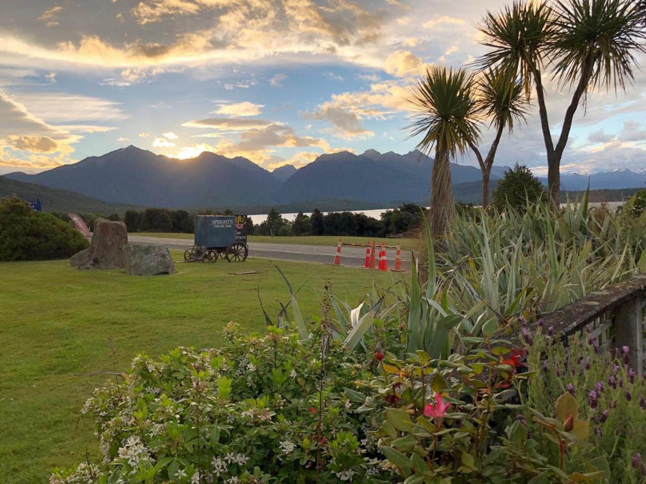 Te Anau Manapouri Lake Hotel Luaran gambar