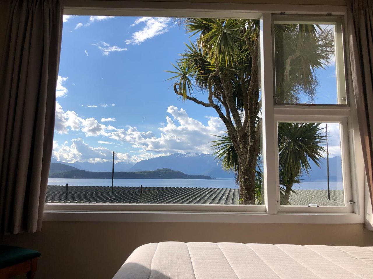 Te Anau Manapouri Lake Hotel Luaran gambar