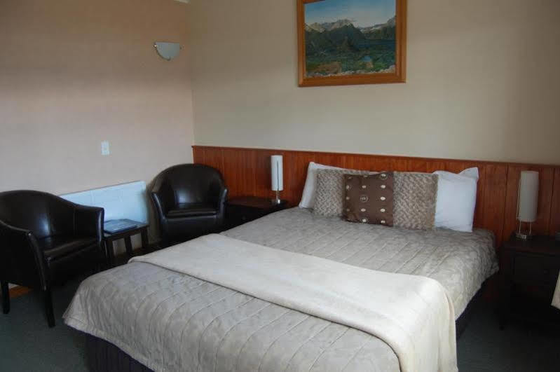 Te Anau Manapouri Lake Hotel Luaran gambar